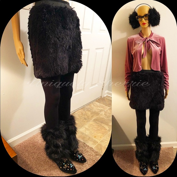 Petticoat Alley Warm Fuzzy Mini-Skirt - Picture 7 of 8